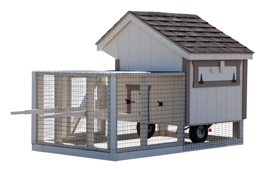 Q44T Tractor Chicken Coop – 4'x4' Premium Amish-Built Home for 6-8 Chickens