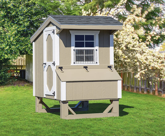 Q44 Quaker Chicken Coop – 4' x 4' Premium Amish-Built Home for 6-8 Chickens